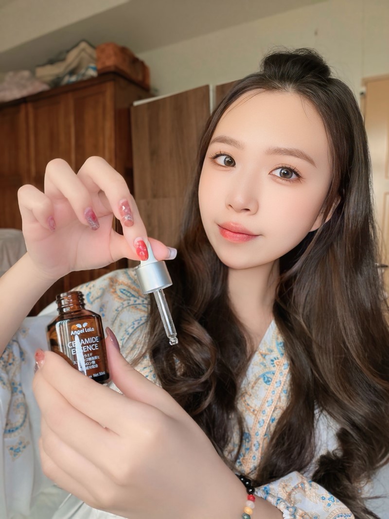 女人知己試用大隊,口碑行銷,部落客行銷,Angel LaLa 天使娜拉 神經醯胺原液,高純度,高效能,高濃度,鞘糖脂